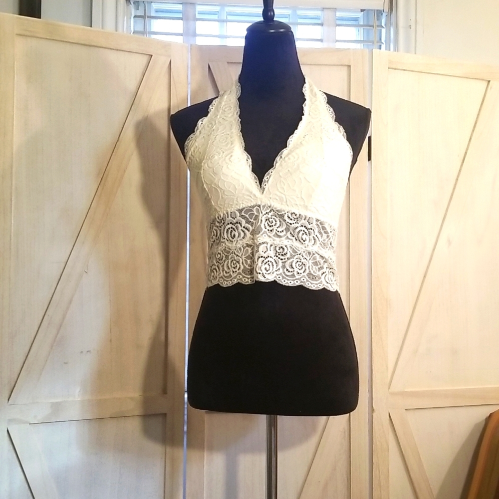 White, lace bralette